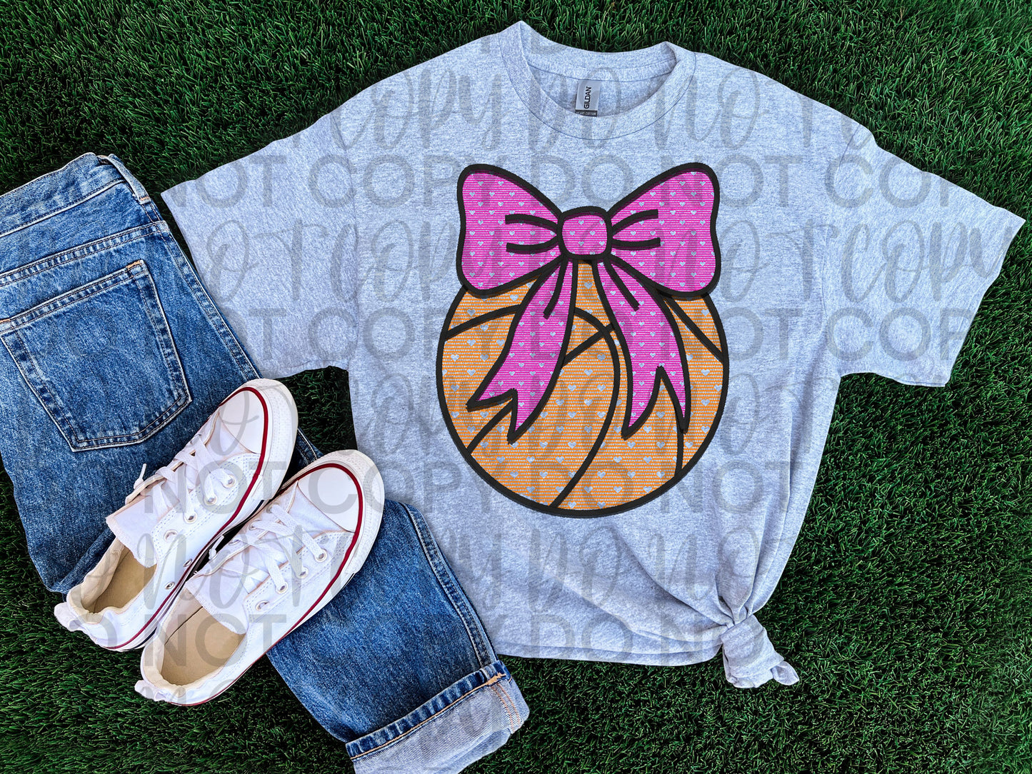 Lace heart basketball w/ pink bow