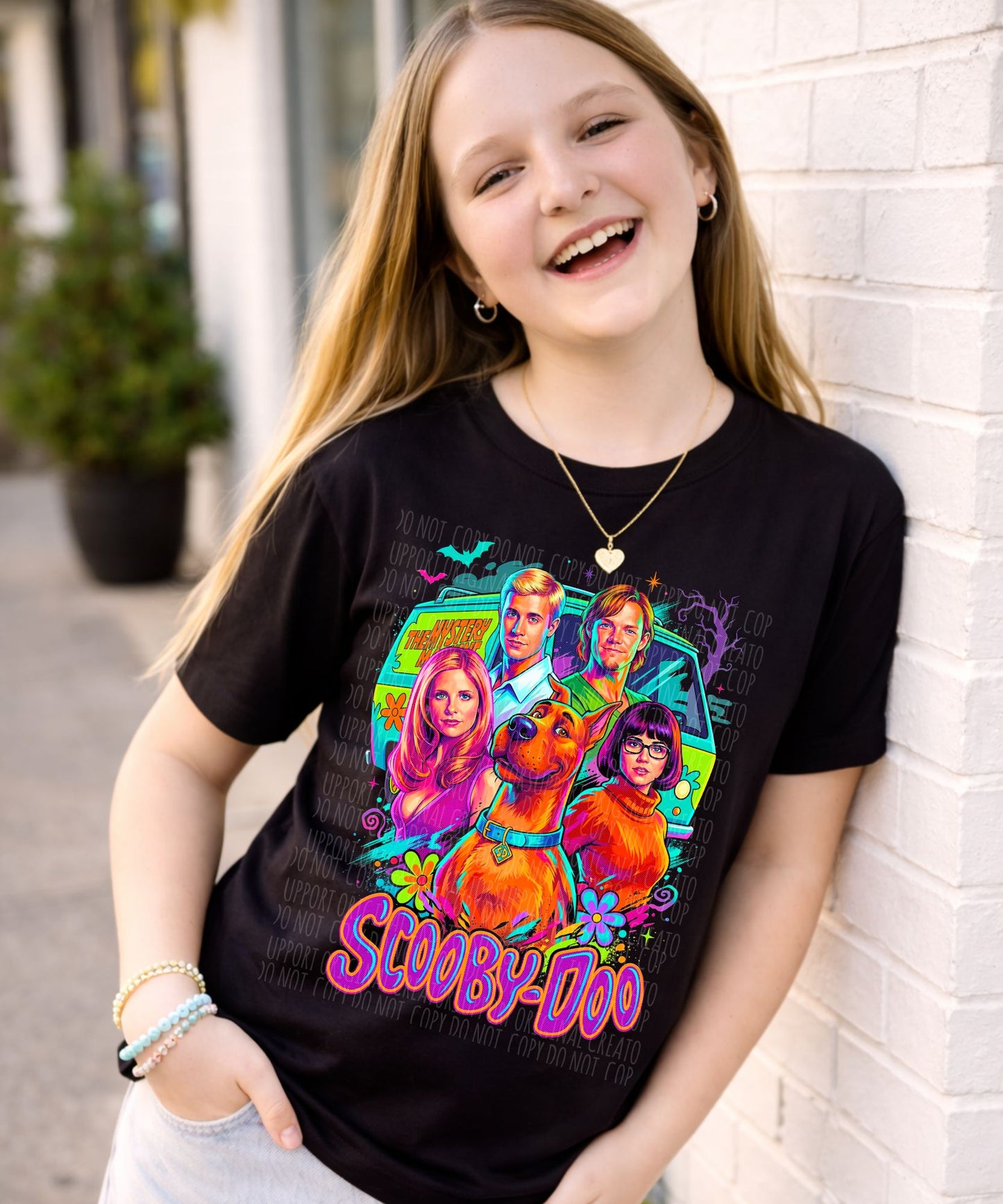 Dark tees only! Halftone Scoob Live version